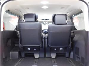 Toyota Quantum 2.8 VX 6 Seat - Image 6