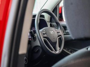 Hyundai Tucson 2.0 Premium - Image 19