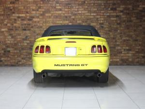 Ford Mustang 5.0 GT convertible auto - Image 4