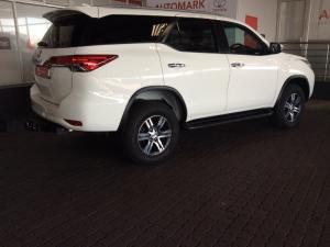 Toyota Fortuner 2.4GD-6 Raised Body automatic - Image 4