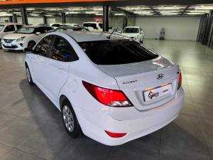 Hyundai Accent 1.6 GL/MOTION - Image 9