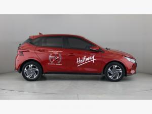 Hyundai i20 1.0T Fluid auto - Image 16