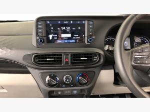 Hyundai Grand i10 1.2 Fluid sedan manual - Image 13