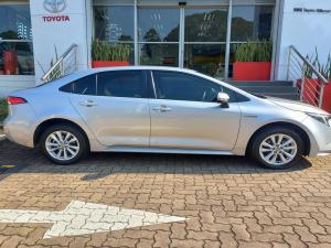 Toyota Corolla 1.8 Hybrid XS - Image 3