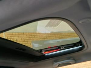 MINI Hatch Cooper Hatch 3-door auto - Image 12