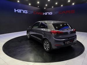 Hyundai i20 1.4 Fluid auto - Image 4