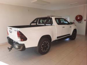Toyota Hilux 2.8GD-6 Xtra cab 4x4 Legend 50 - Image 2