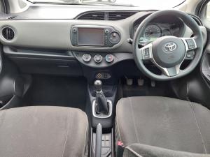 Toyota Yaris 1.3 - Image 6