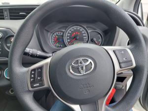 Toyota Yaris 1.3 - Image 13