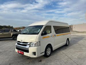 Toyota Hiace 2.5D-4D bus 14-seater GL - Image 9