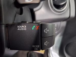 Renault Sandero 66kW turbo Expression (aircon) - Image 11