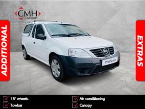 2022 Nissan NP200 1.6i safety pack (aircon)