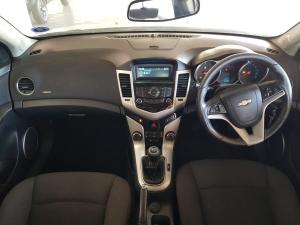 Chevrolet Cruze sedan 1.6 LS - Image 8
