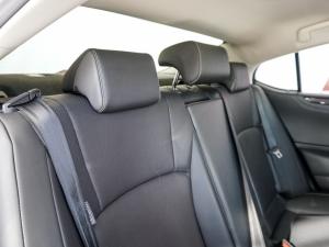 Lexus ES 250 EX - Image 19