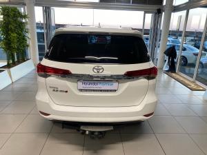 Toyota Fortuner 2.8GD-6 auto - Image 5