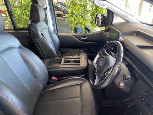 Hyundai Staria 2.2D Executive 9-seater - Image 9