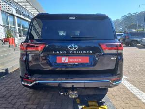 Toyota Land Cruiser 300 3.5T ZX - Image 5