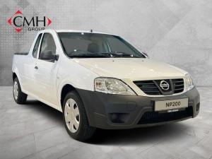 2023 Nissan NP200 1.6i safety pack