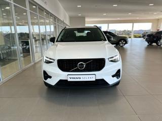 Volvo XC40 B3 Ultimate Dark