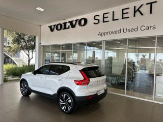 Volvo XC40 B3 Ultimate Dark