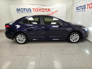 Toyota Corolla 1.8 Hybrid XR - Image 4