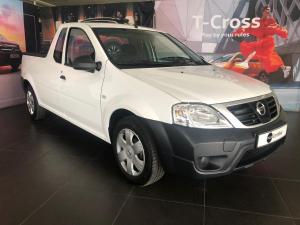 2024 Nissan NP200 1.6i safety pack (aircon)