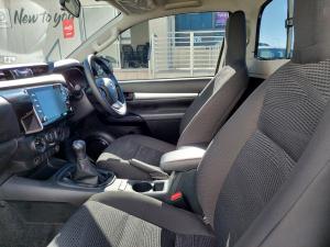 Toyota Hilux 2.4GD-6 single cab Raider manual - Image 7