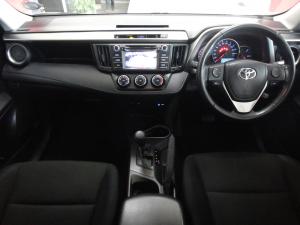 Toyota RAV4 2.0 GX auto - Image 6