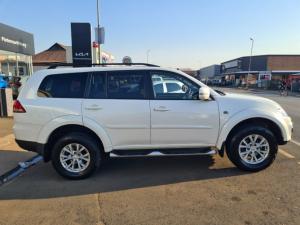 Mitsubishi Pajero Sport 2.4DI-D 4x4 - Image 2