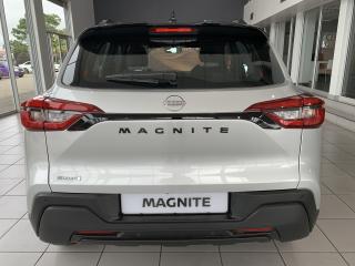 Nissan Magnite 1.0 Turbo Acenta Kuro manual