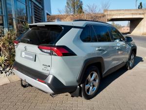 Toyota RAV4 2.0 GX-R AWD - Image 2