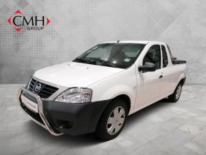 2023 Nissan NP200 1.6i safety pack (aircon)