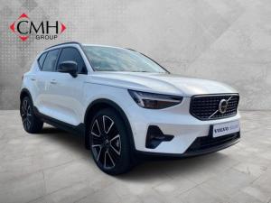 2024 Volvo XC40 B4 Plus Dark