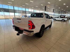 Toyota Hilux 2.8GD-6 double cab Raider auto - Image 2