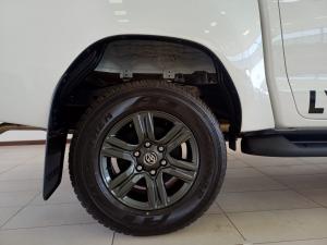 Toyota Hilux 2.8GD-6 48V double cab Raider - Image 8