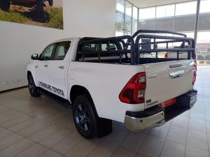 Toyota Hilux 2.8GD-6 48V double cab Raider - Image 12