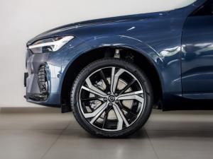 Volvo XC60 B5 AWD Ultimate Dark - Image 20
