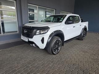 Nissan Navara 2.5DDTi double cab SE Plus auto