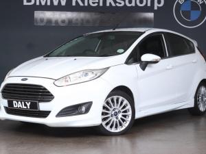 2015 Ford Fiesta 5-door 1.0T Titanium auto