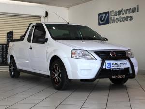 2024 Nissan NP200 1.6i safety pack (aircon)