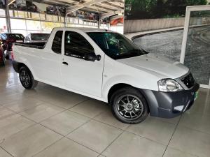 2024 Nissan NP200 1.6i safety pack (aircon)