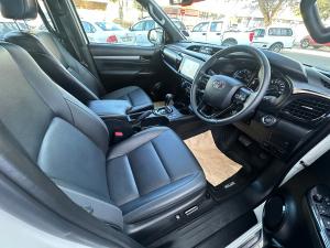 Toyota Hilux 2.8GD-6 double cab Legend auto - Image 27