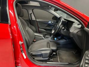 BMW 1 Series 118i Sport Line - Image 8