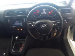 Volkswagen Jetta 1.6TDI Comfortline auto - Image 17