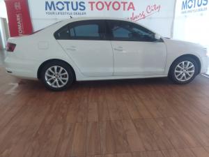 Volkswagen Jetta 1.6TDI Comfortline auto - Image 3