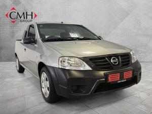 2022 Nissan NP200 1.6i safety pack (aircon)