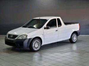 2024 Nissan NP200 1.6i safety pack (aircon)