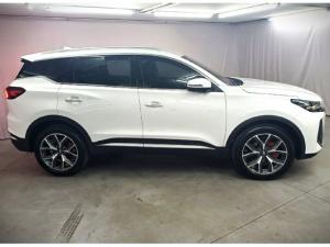 Chery Tiggo 7 Pro Max 1.6TGDI 290T Executive AWD - Image 3