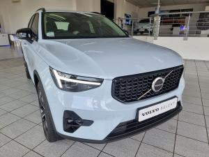 2024 Volvo XC40 B4 Ultimate Dark