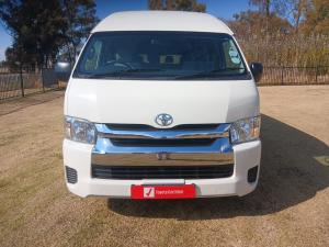 Toyota Hiace 2.5D-4D bus 14-seater GL - Image 6